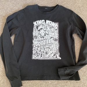 Black long sleeve tshirt